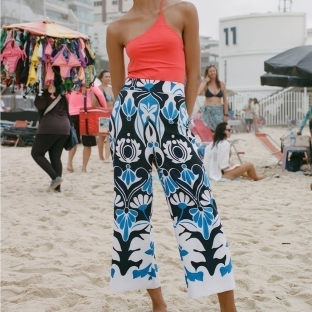Zara NWT printed culottes blue black